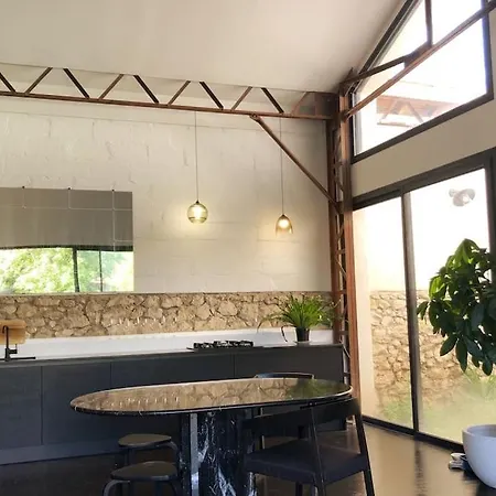 St Chaptes, Nimes, Uzes, France Tatil Evi *